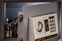 How To Choose The Reliable Safe